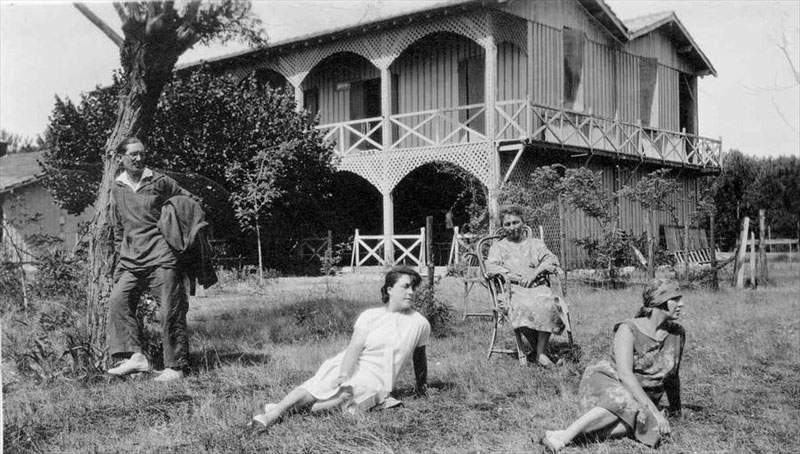 Ле Корбюзье и его жена Ивонна, Piquey, 1928