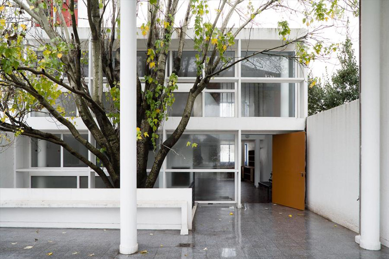 Ле Корбюзье / Le Corbusier. Дом доктора Куручет (Maison du Docteur Curutchet), La Plata, Аргентина. 1949