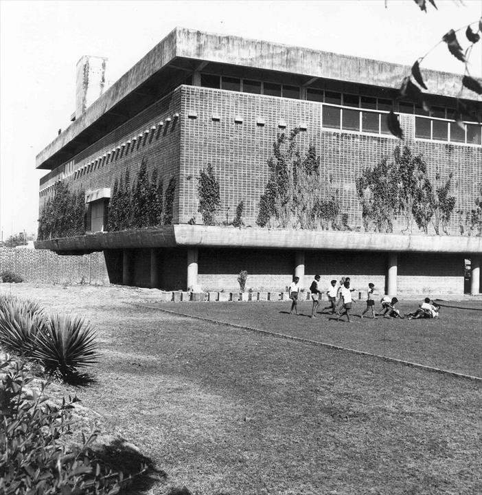 Ле Корбюзье / Le Corbusier. Музей Ахмедабада (Museum at Ahmedabad), Ахмедабад, Индия. 1951-1956