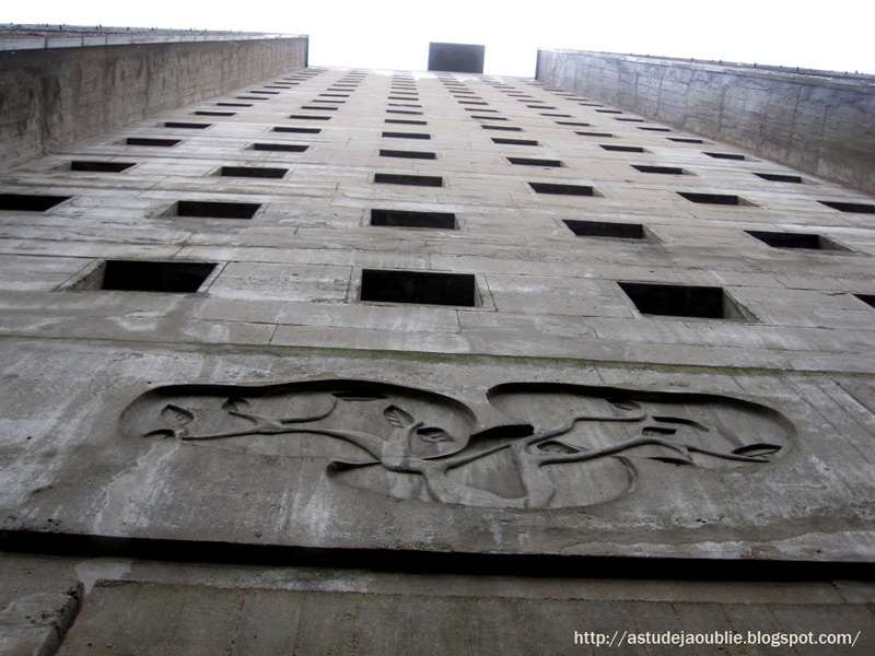 Ле Корбюзье / Le Corbusier. Жилая единица (Unité d'Habitation), Nantes-Reze, Франция. 1952