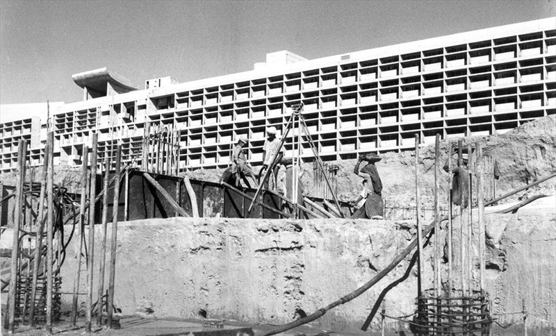 Ле Корбюзье / Le Corbusier. Здание Секретариата (Secretariat Building),Чандигарх (Chandigarh), Индия. 1953-1958