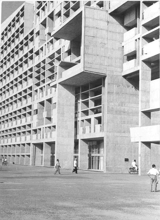 Ле Корбюзье / Le Corbusier. Здание Секретариата (Secretariat Building),Чандигарх (Chandigarh), Индия. 1953-1958