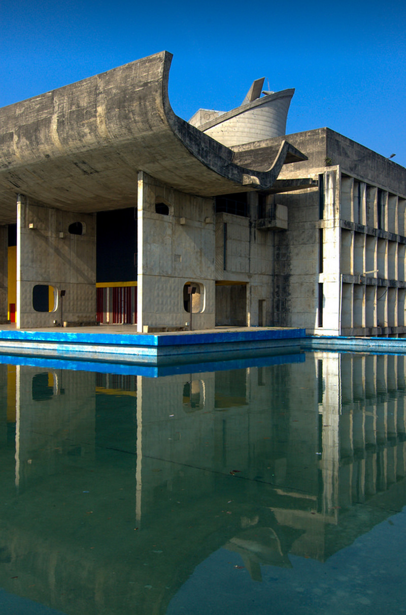 Ле Корбюзье / Le Corbusier. Дворец Ассамблеи (Palace of Assembly),Чандигарх (Chandigarh), Индия. 1951-1962
