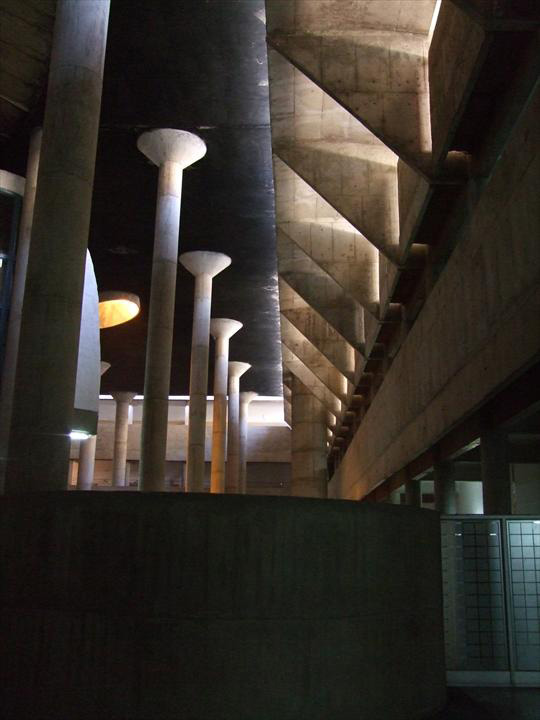 Ле Корбюзье / Le Corbusier. Дворец Ассамблеи (Palace of Assembly),Чандигарх (Chandigarh), Индия. 1951-1962