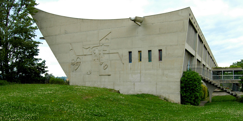 Ле Корбюзье / Le Corbusier. Дом культуры Фирмини (Maison de la culture de Firminy-Vert), Франция. 1956-1965