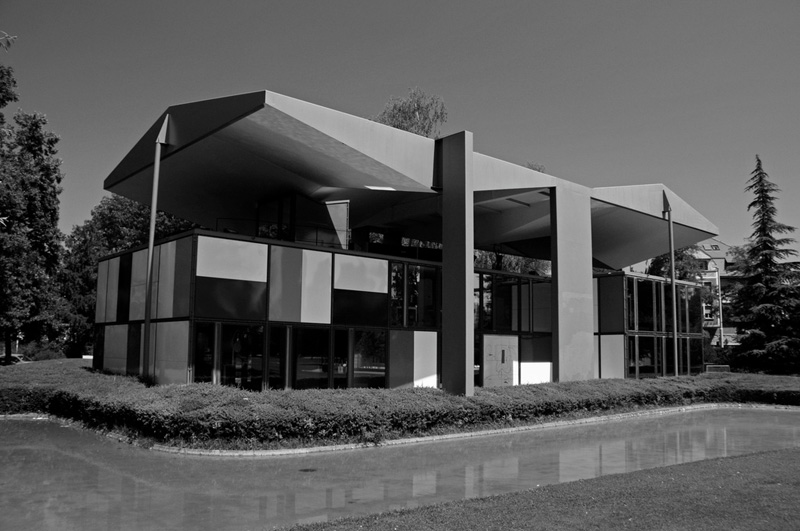 Ле Корбюзье / Le Corbusier. Выставочный павильон ZHLC (Центр Ле Корбюзье: Centre Le Corbusier, Heidi Weber Museum, Maison de l'Homme), Цюрих, Швейцария. 1963-1967