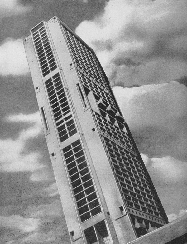 1938 год. Алжир. Ребра-солнцерезы небоскреба «15 Бастион». Ле Корбюзье. Творческий путь / Le Corbusier. Textes et planches
