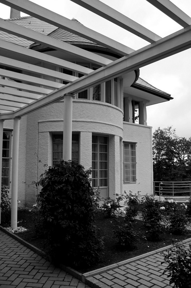 Ле Корбюзье / Le Corbusier. Вилла Жаннере-Перре (Villa Jeanneret-Perret), Ла Шо-де-Фон (La Chaux-de-Fonds), Швейцария. 1912