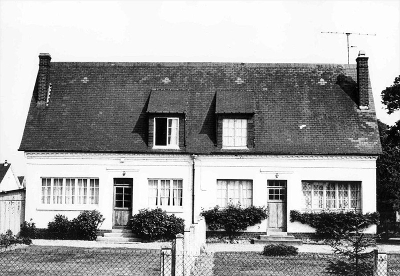 Ле Корбюзье / Le Corbusier. Двухквартирный сельский дом, Saint-Nicolas d'Aliermont, Франция. 1917