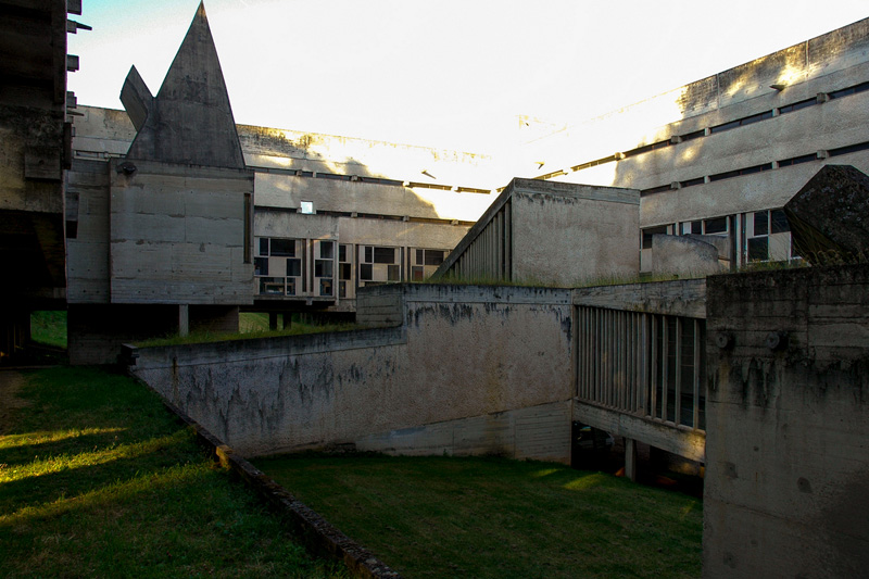 Ле Корбюзье / Le Corbusier. Комплекс монастыря Sainte Marie de La Tourette, Eveux-sur-l'Arbresle, Франция. 1953-1960