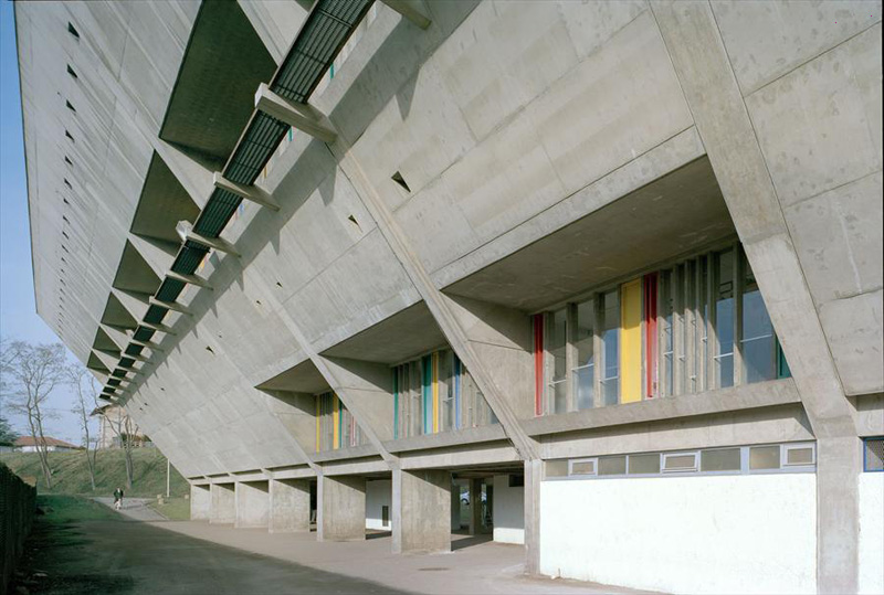 Ле Корбюзье / Le Corbusier. Дом культуры Фирмини (Maison de la culture de Firminy-Vert), Франция. 1956-1965